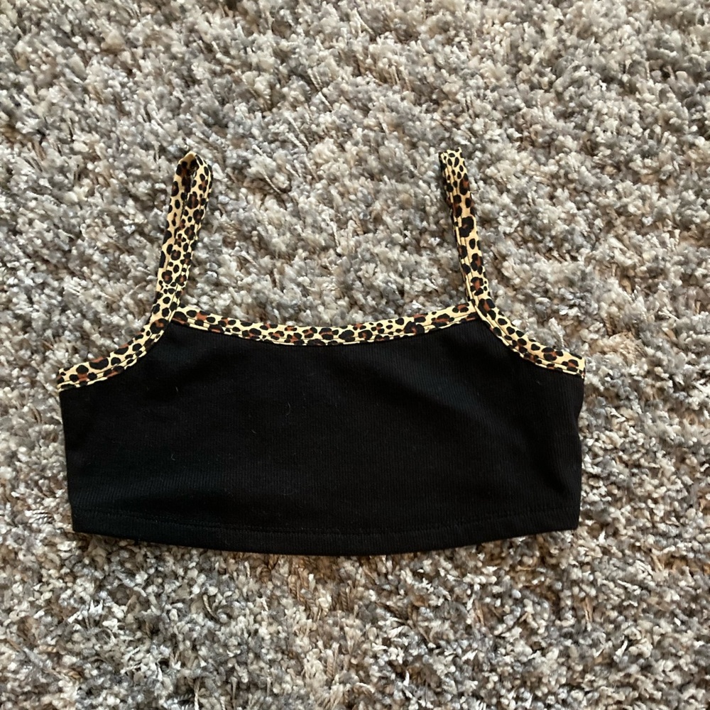 Shein crop top cheeta and black top super cute